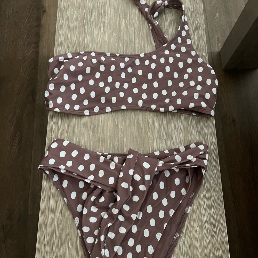 Highwaisted one shoulder bikini